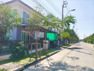 Casa en venta de 3 habitaciones en Bang Phli, Samut Prakan