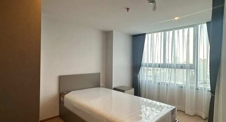 Wohnung zur Miete mit 2 Zimmer in Huai Khwang, Bangkok