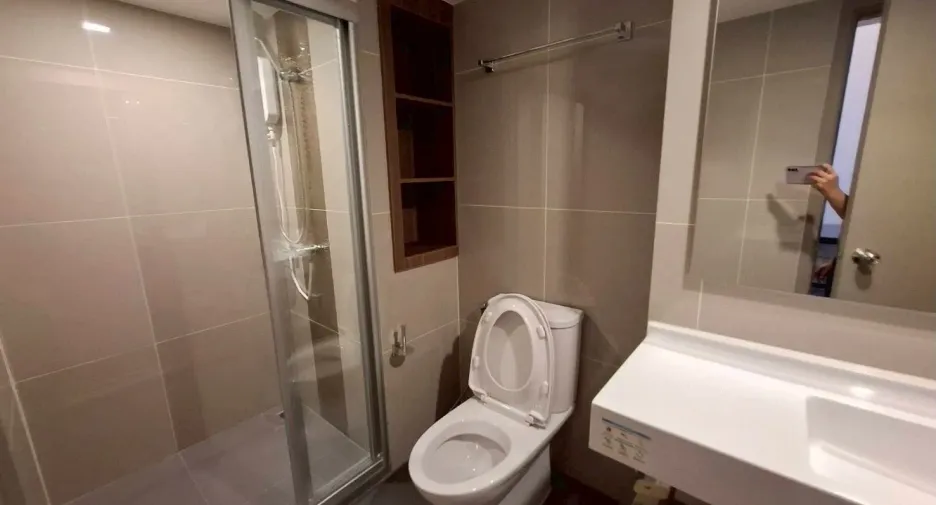 Wohnung zur Miete mit 2 Zimmer in Huai Khwang, Bangkok