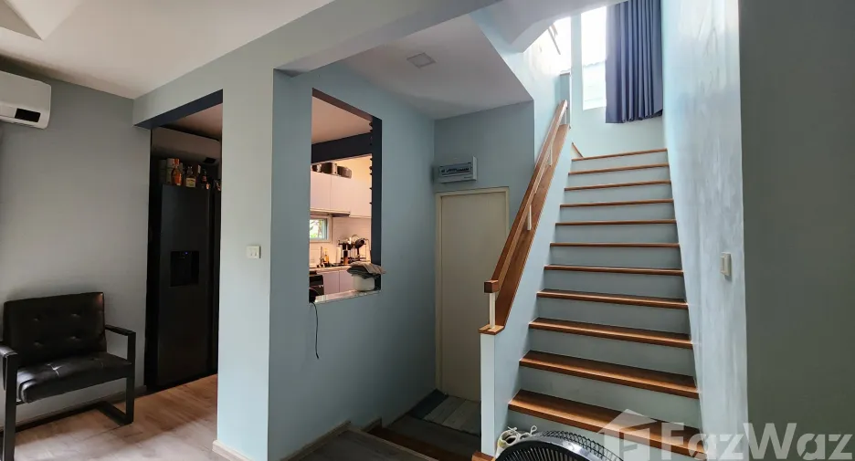Haus zum Kauf mit 3 Zimmer in Khlong Sam Wa, Bangkok