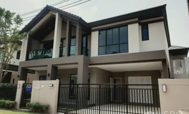 For rent 3 bedrooms house in Saphan Sung, Bangkok