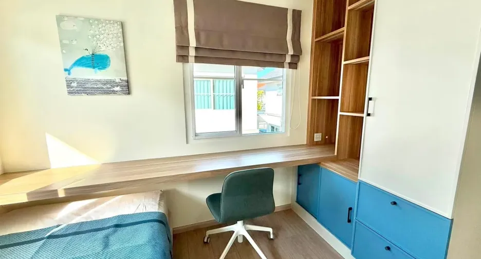 For rent 4 bedrooms house in Bang Phli, Samut Prakan