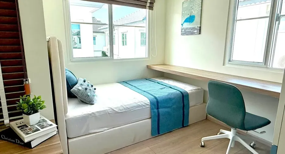 For rent 4 bedrooms house in Bang Phli, Samut Prakan