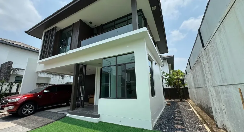 For rent 3 ベッドルーム house in Prawet, Bangkok