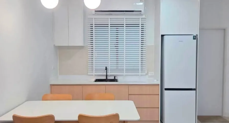 For rent 3 bedrooms townhouse in Bang Phli, Samut Prakan