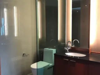 Oficina en alquiler de 3 habitaciones en Watthana, Bangkok