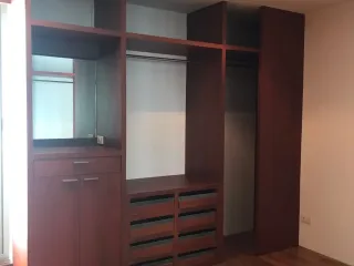Oficina en alquiler de 3 habitaciones en Watthana, Bangkok