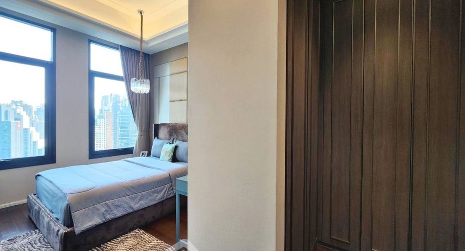 For rent and for sale 3 bedrooms condo in Khlong Toei, Bangkok