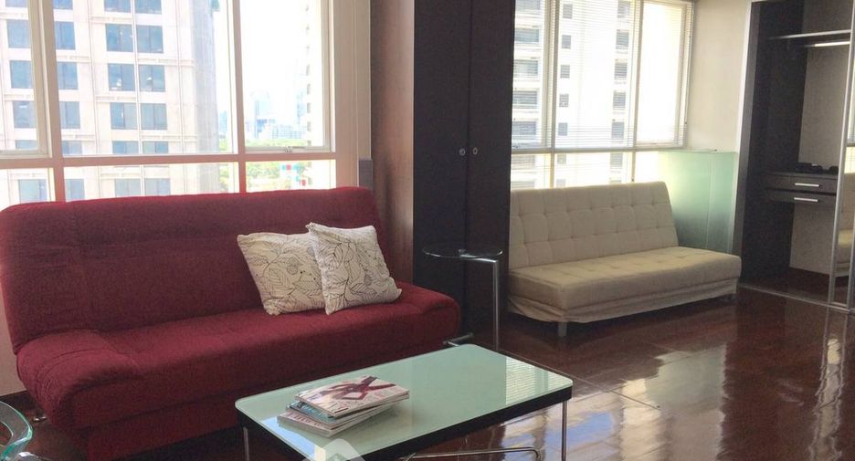 Wohnung zur Miete mit 2 Zimmer in Pathum Wan, Bangkok