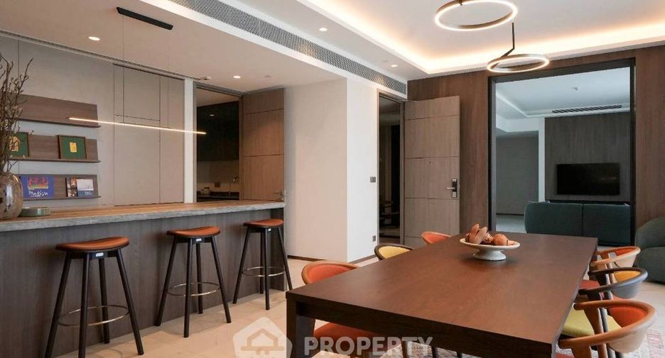 Condo en alquiler de 4 habitaciones en Khlong Toei, Bangkok
