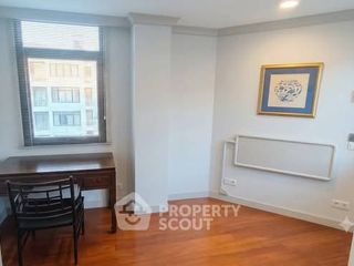 For rent 2 bedrooms condo in Bang Rak, Bangkok