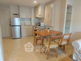 For rent 2 bedrooms condo in Bang Rak, Bangkok
