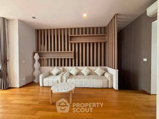 For rent 3 bedrooms townhouse in Saphan Sung, Bangkok