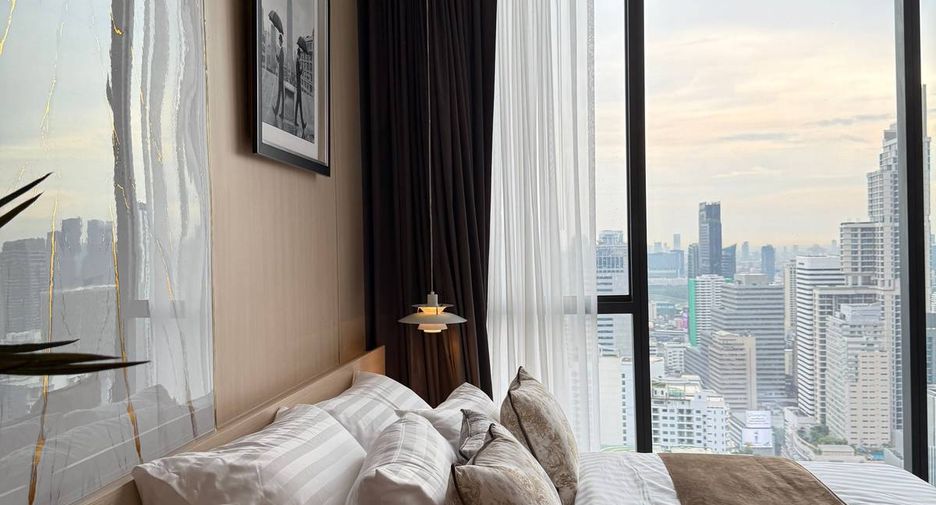 Condo en alquiler y en venta de 4 habitaciones en Watthana, Bangkok