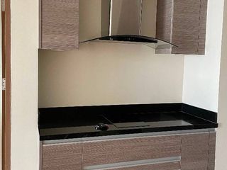 Condo en alquiler y en venta de 1 habitaciones en Ratchathewi, Bangkok