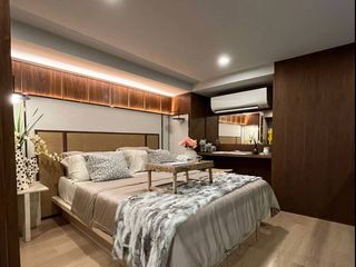 À vendre 2 chambres condo à Bang Rak, Bangkok