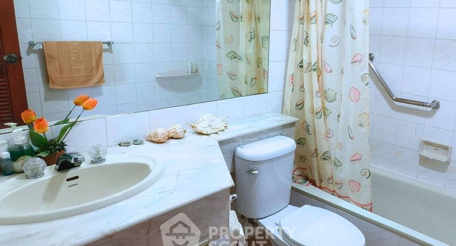 Продажа 2 спальни кондо в Йомтиен, Паттайя