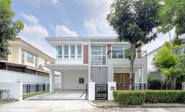 Casa en venta de 3 habitaciones en Taling Chan, Bangkok