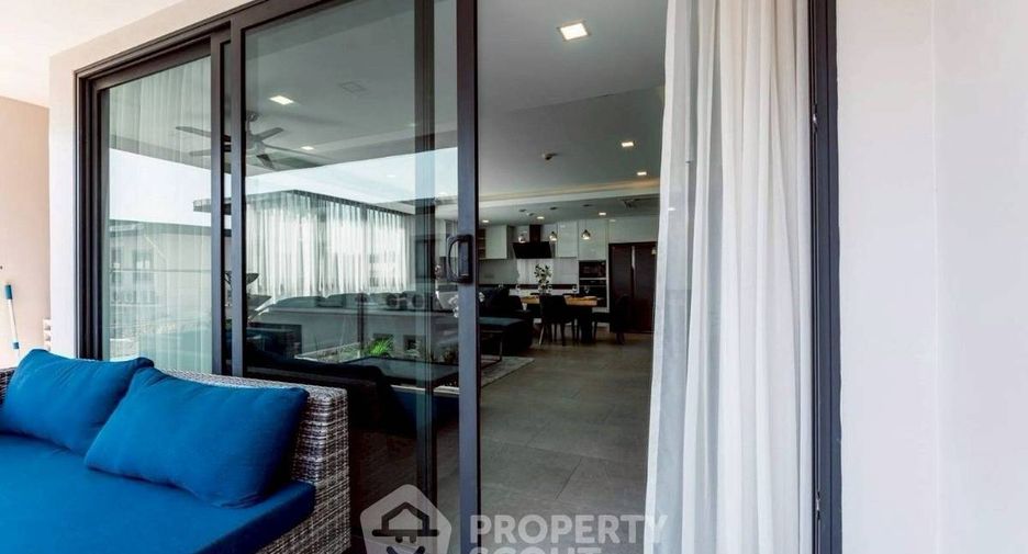 For sale 3 bedrooms condo in Jomtien, Pattaya