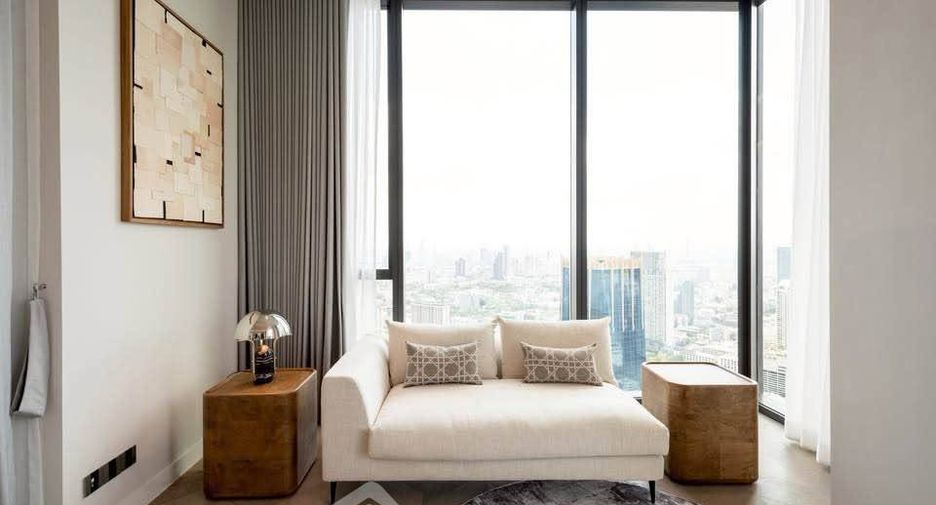 Condo en alquiler y en venta de 3 habitaciones en Pathum Wan, Bangkok