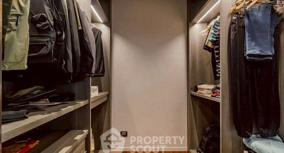 À louer et à vendre 2 chambres condo à Pathum Wan, Bangkok
