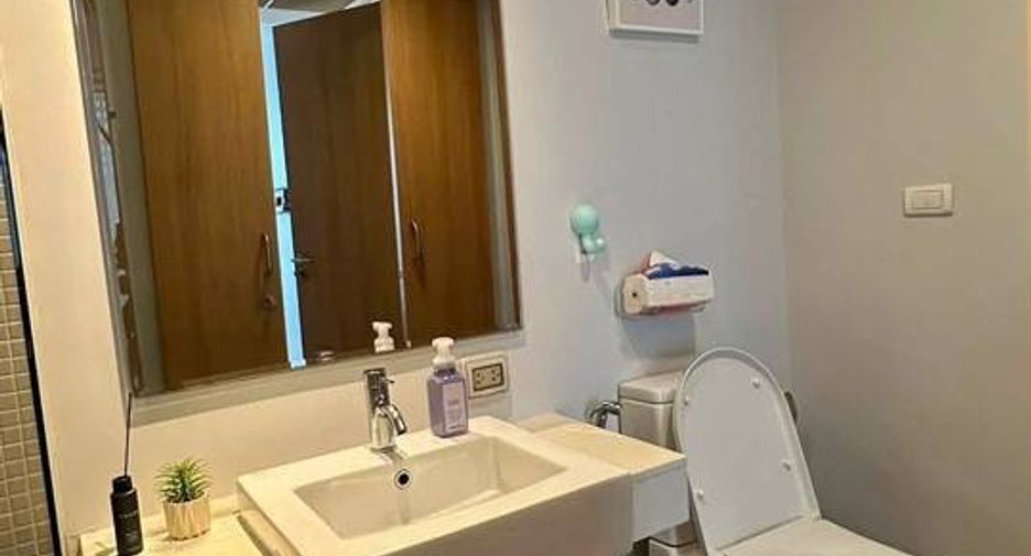 For rent and for sale 1 bed condo in Pathum Wan, Bangkok