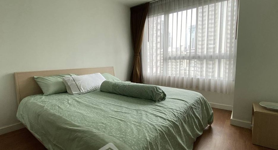For sale 1 bed condo in Khlong Toei, Bangkok