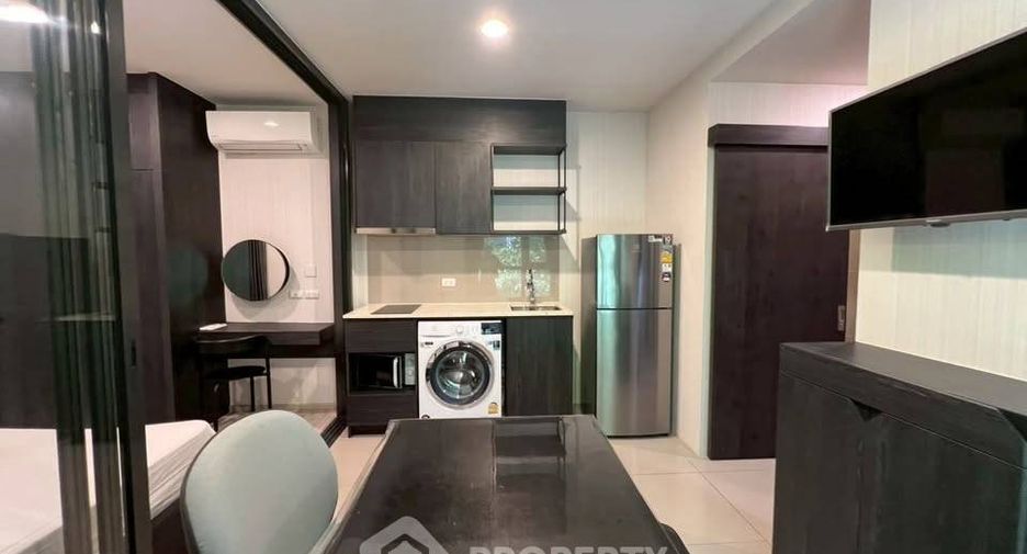 For sale 1 bed condo in Huai Khwang, Bangkok