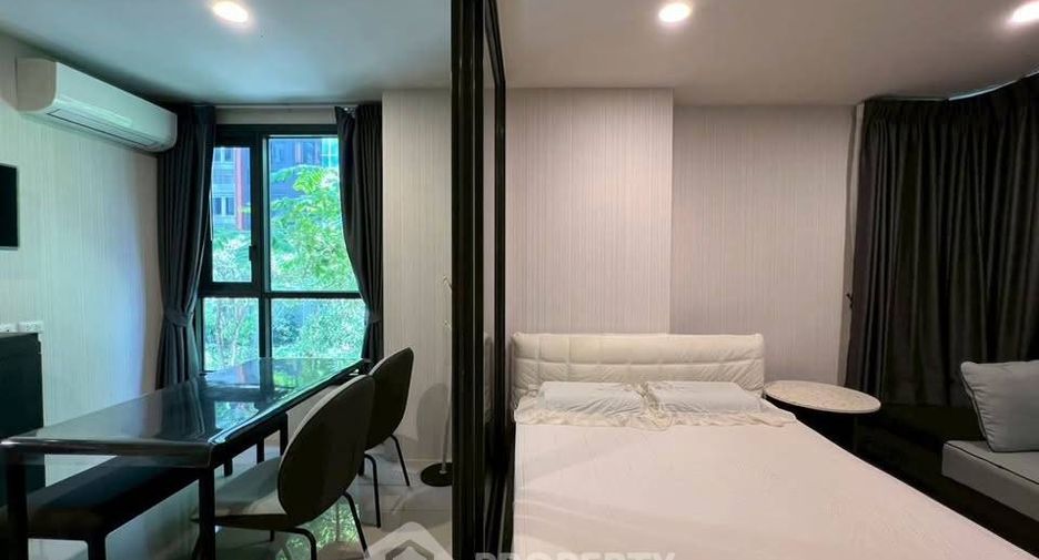 For sale 1 bed condo in Huai Khwang, Bangkok
