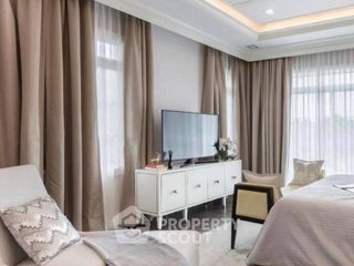 Casa en venta de 4 habitaciones en Bang Khen, Bangkok