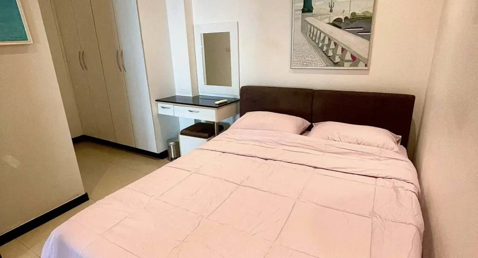 For rent 2 bedrooms condo in Bang Lamung, Chonburi