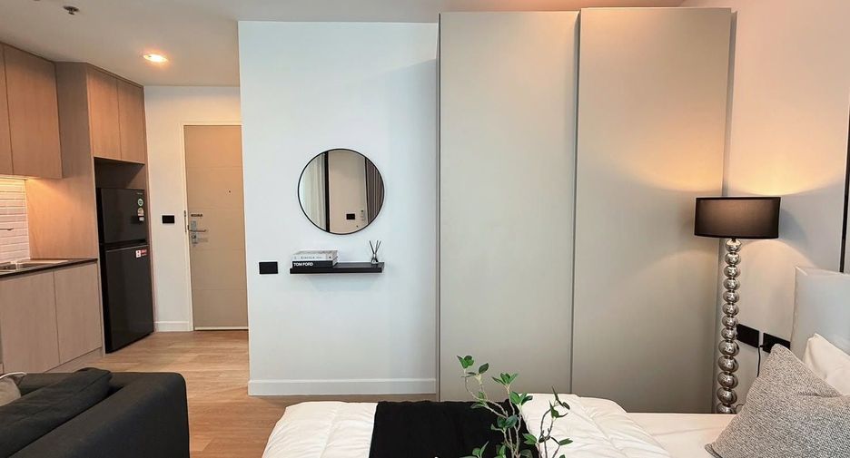 For sale studio condo in Huai Khwang, Bangkok