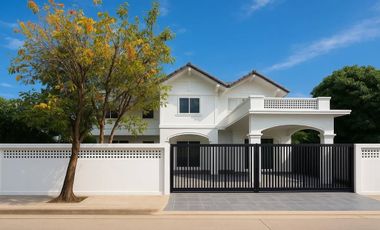 For sale 3 bedrooms house in Bang Na, Bangkok