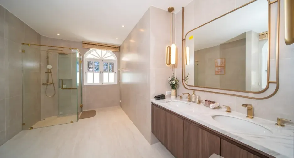Villa zur Miete mit 4 Zimmer in Mueang Phuket, Phuket