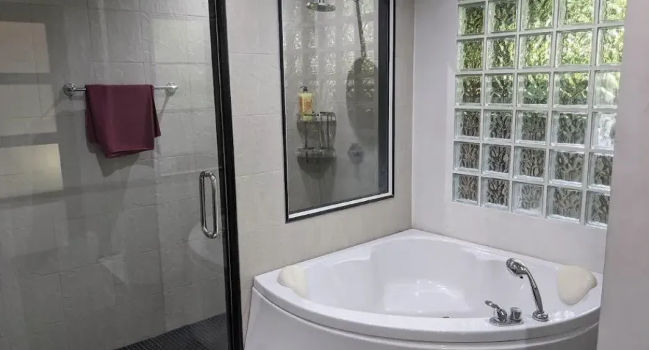 Villa zur Miete mit 5 Zimmer in Mueang Phuket, Phuket