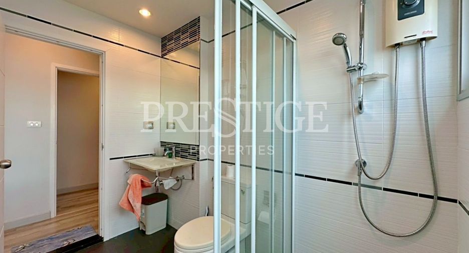 For rent 2 bedrooms condo in Bang Lamung, Chonburi