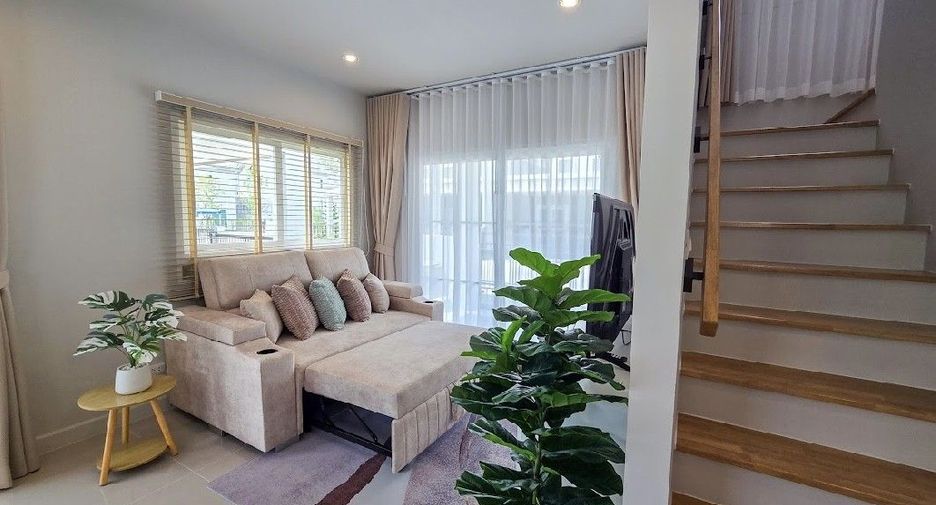 Casa adosada en alquiler de 3 habitaciones en Thalang, Phuket