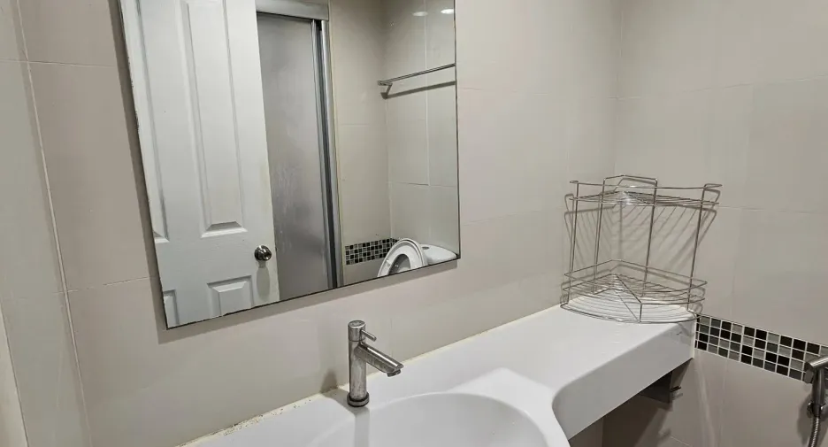 À louer 1 chambre condo à Yan Nawa, Bangkok