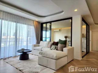 For rent 2 bedrooms condo in Yan Nawa, Bangkok