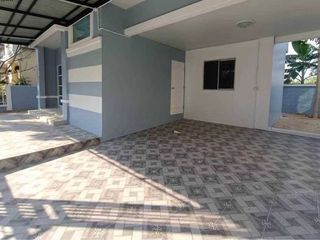 Casa en venta de 3 habitaciones en Bang Phli, Samut Prakan