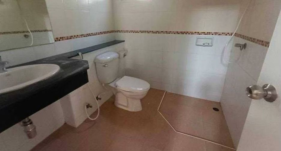 Casa en venta de 3 habitaciones en Bang Phli, Samut Prakan
