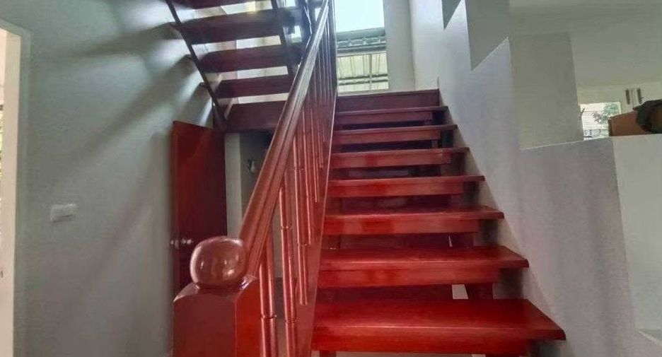 Casa en venta de 3 habitaciones en Bang Phli, Samut Prakan