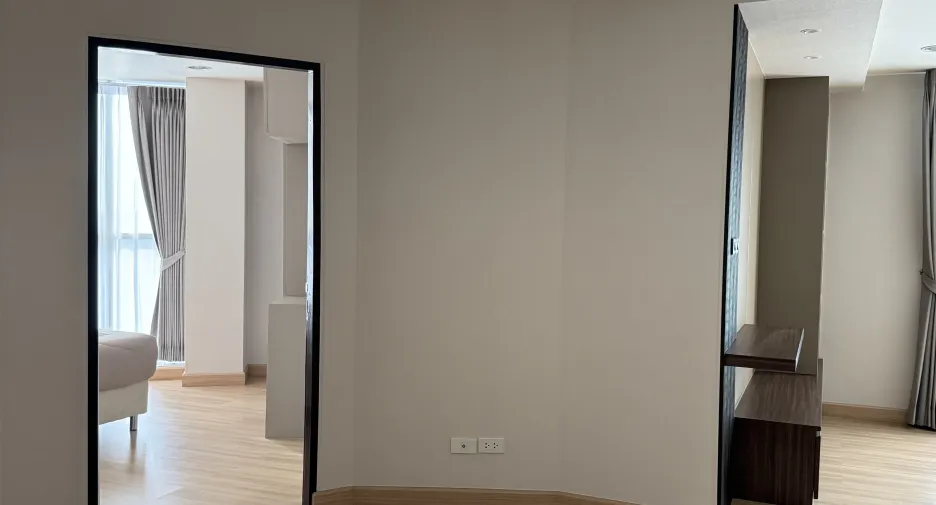 For sale 2 ベッドルーム condo in Bang Kapi, Bangkok