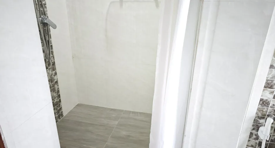 For rent 3 bedrooms condo in Yan Nawa, Bangkok