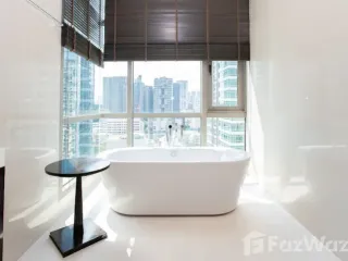For rent 3 bedrooms apartment in Watthana, Bangkok