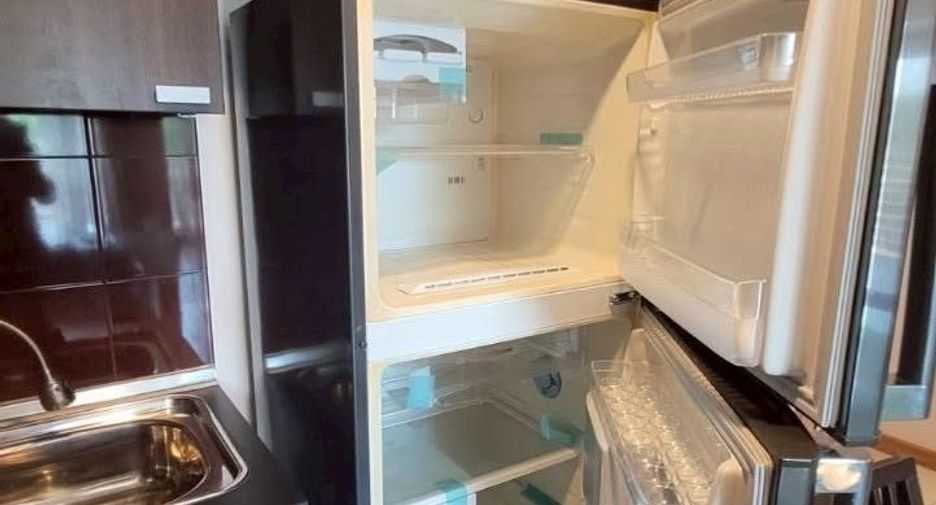 For rent 2 bedrooms condo in Phaya Thai, Bangkok