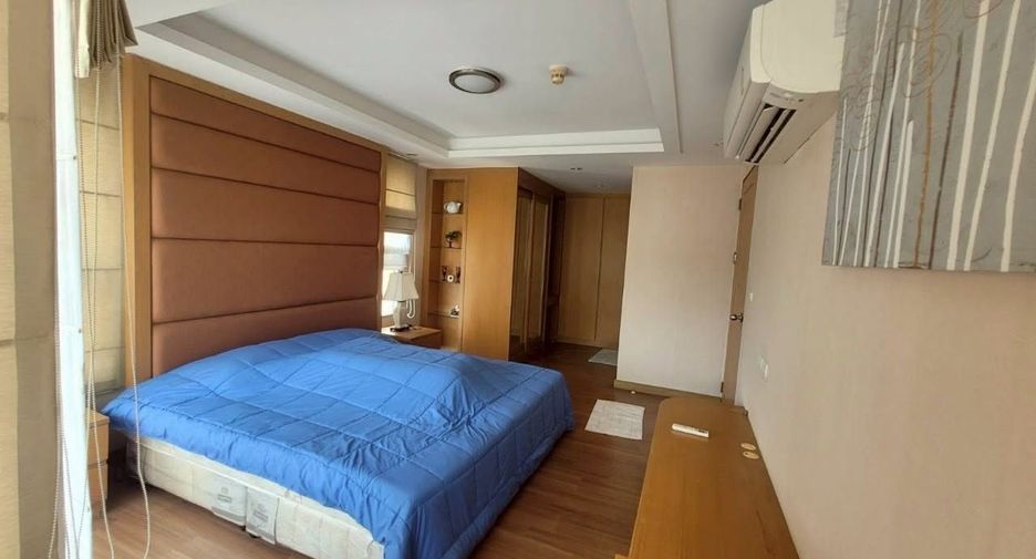 For rent 2 bedrooms condo in Phaya Thai, Bangkok
