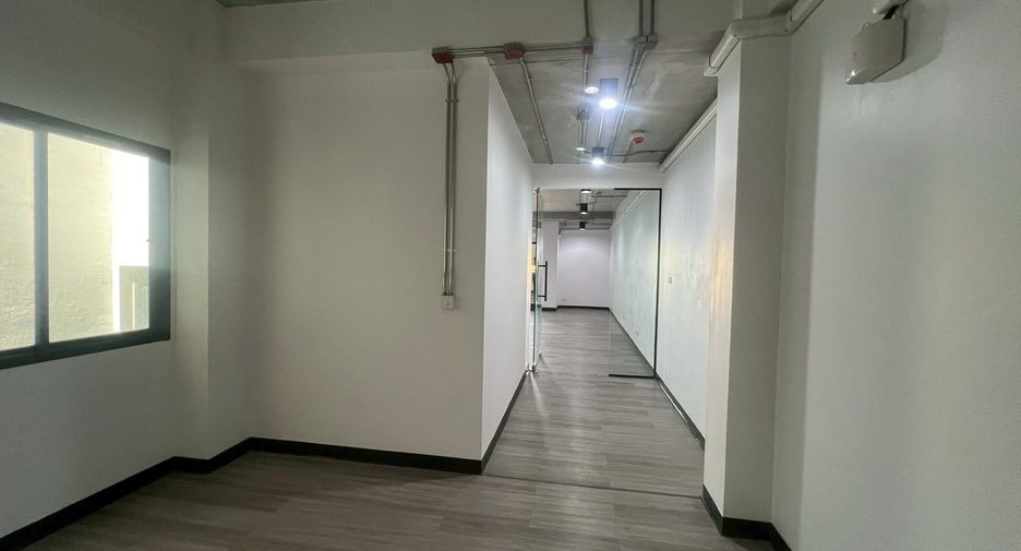 Büro zur Miete in Watthana, Bangkok