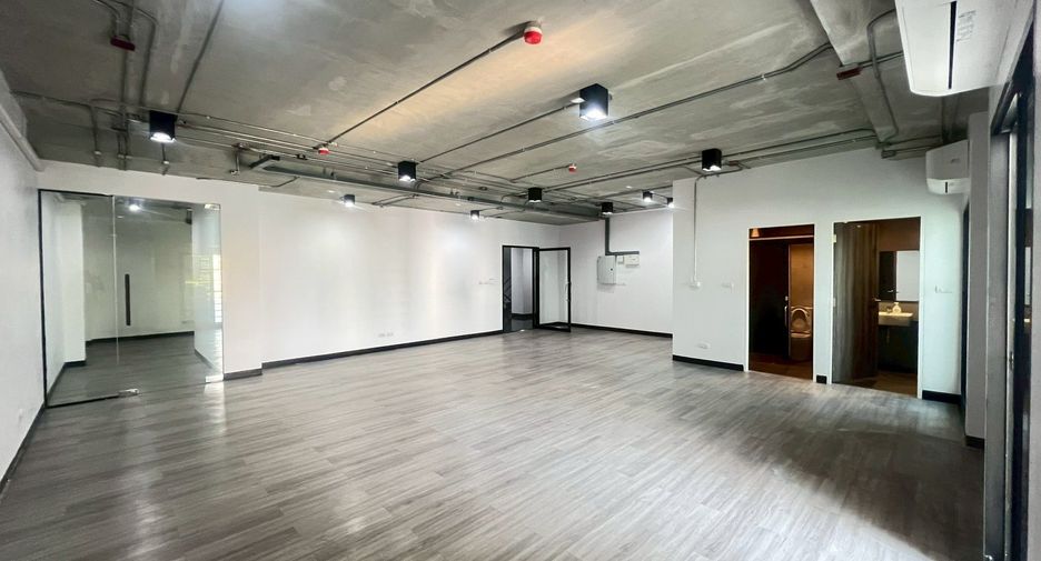 Büro zur Miete in Watthana, Bangkok