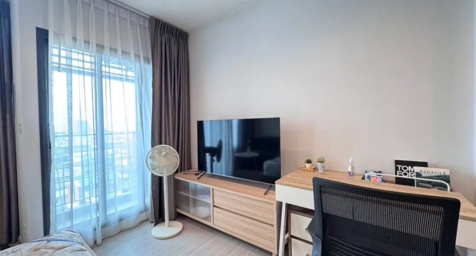 À louer 1 chambre condo à Thon Buri, Bangkok